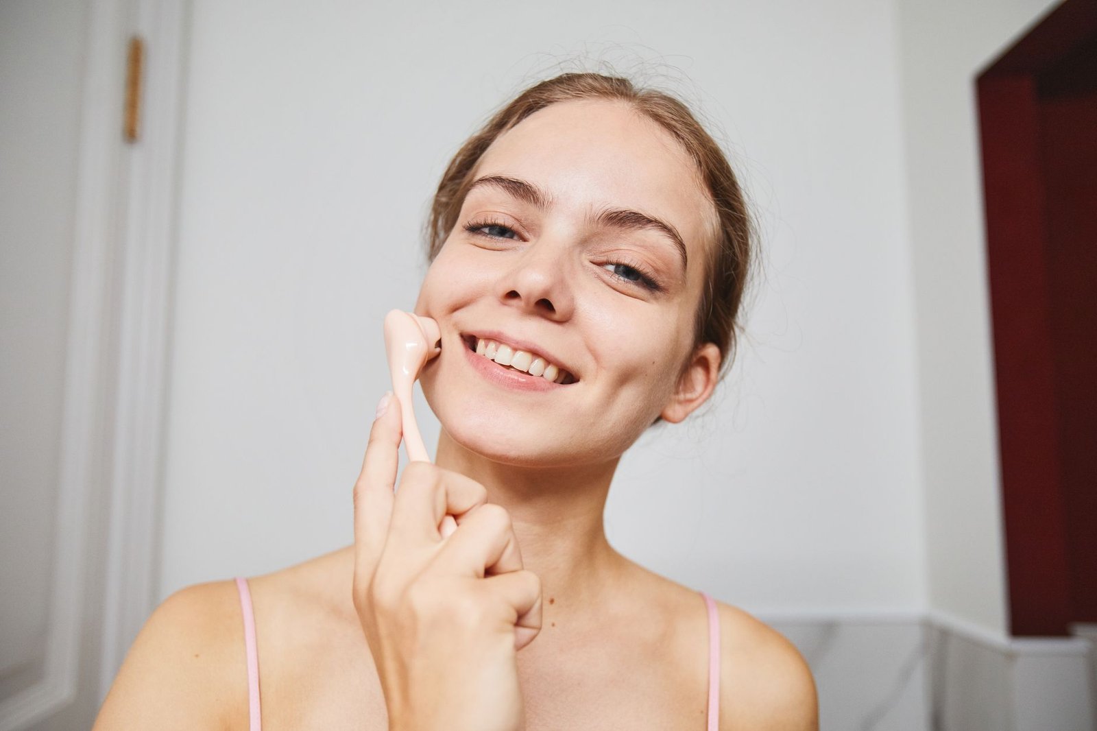 Derma Roller: Your Guide to Flawless Skin