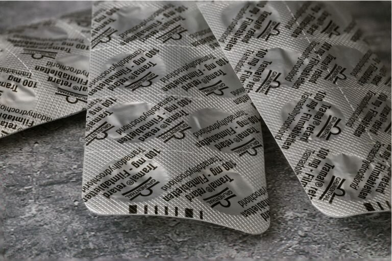 Tramadol vs Hydrocodone: Pain Relief Showdown