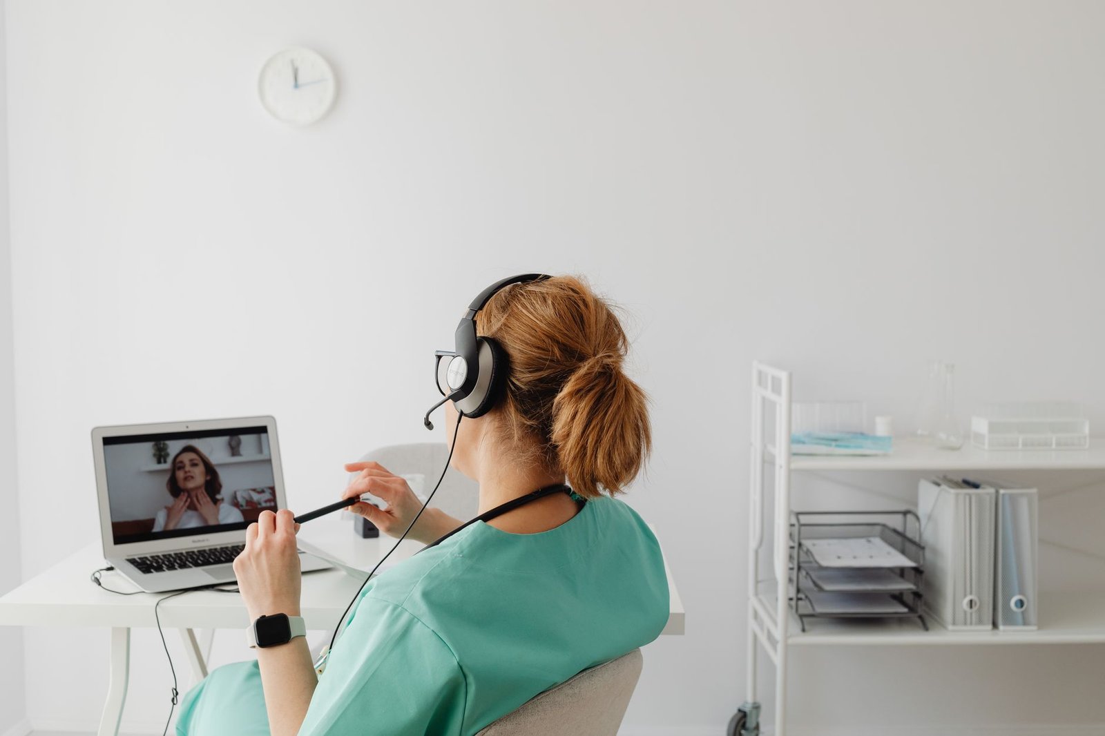 Understanding Telehealth: What It Is, How It Works, and Its Pros and Cons