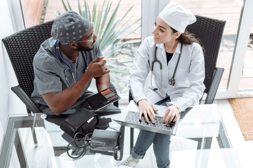 A doctor explaining dietary fiber benefits to a patient