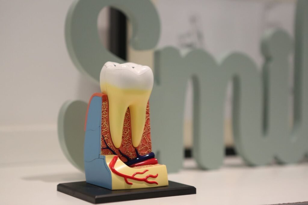 Sinus perforation after tooth extraction symptoms
